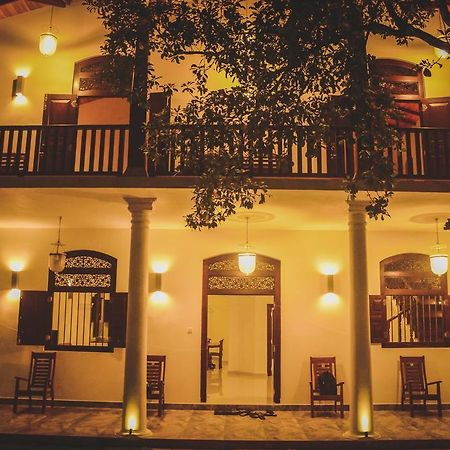 Villa Frangipani Galle Buitenkant foto