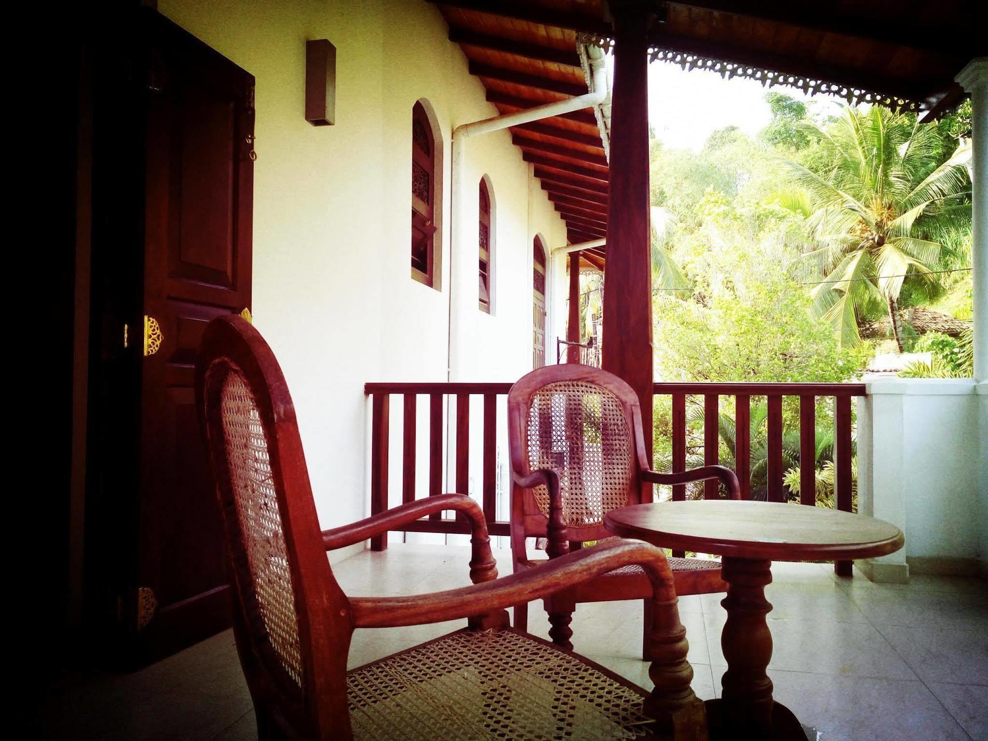 Villa Frangipani Galle Buitenkant foto